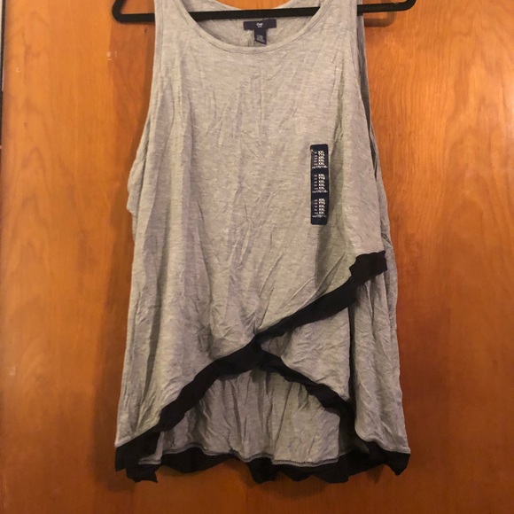 GAP Tops - Gap xxl cross front tank NWT